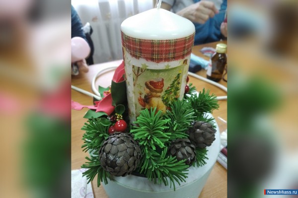 Жителей Миасса научили создавать праздничный декор
